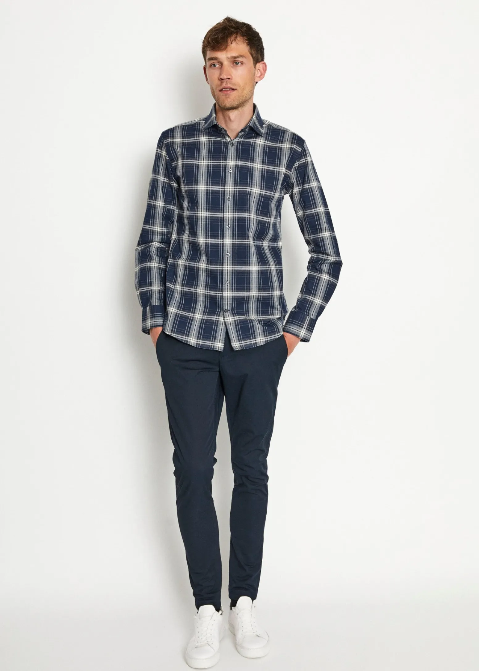 bs_alberto_modern_fit_skj_2.webp BS Alberto Modern Fit Skjorta - Dark Blue