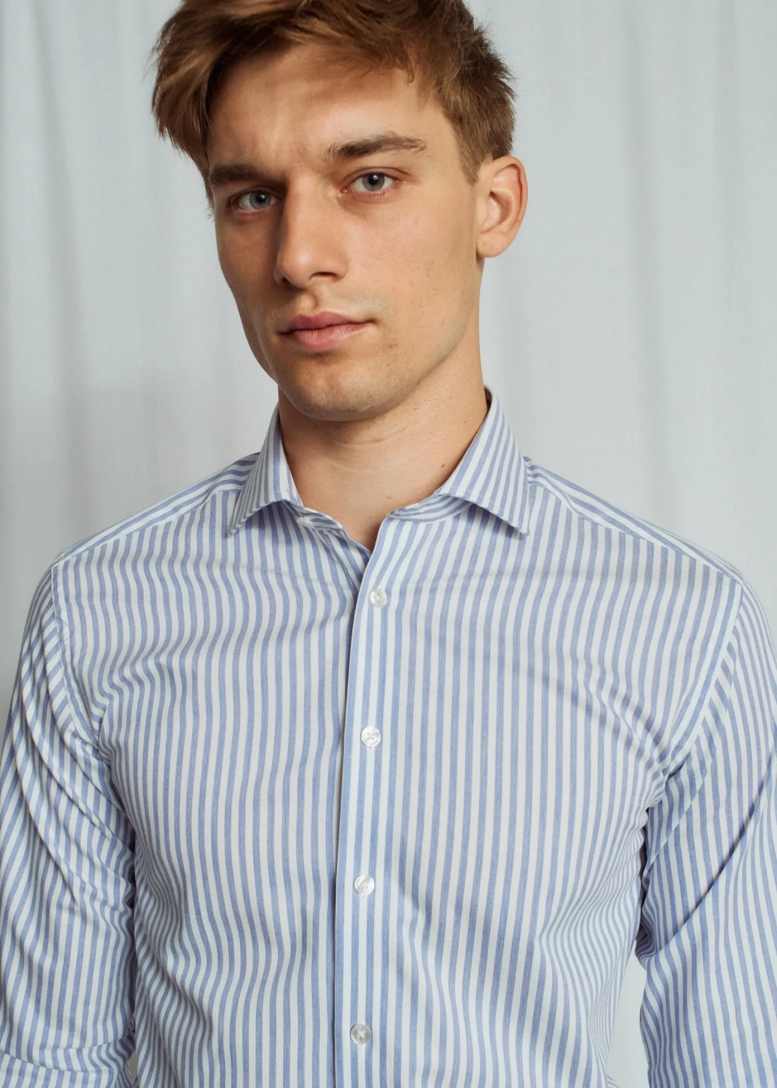 bs_drummond_modern_fit_sk_2.webp BS Drummond Modern Fit Skjorta - Light Blue/White