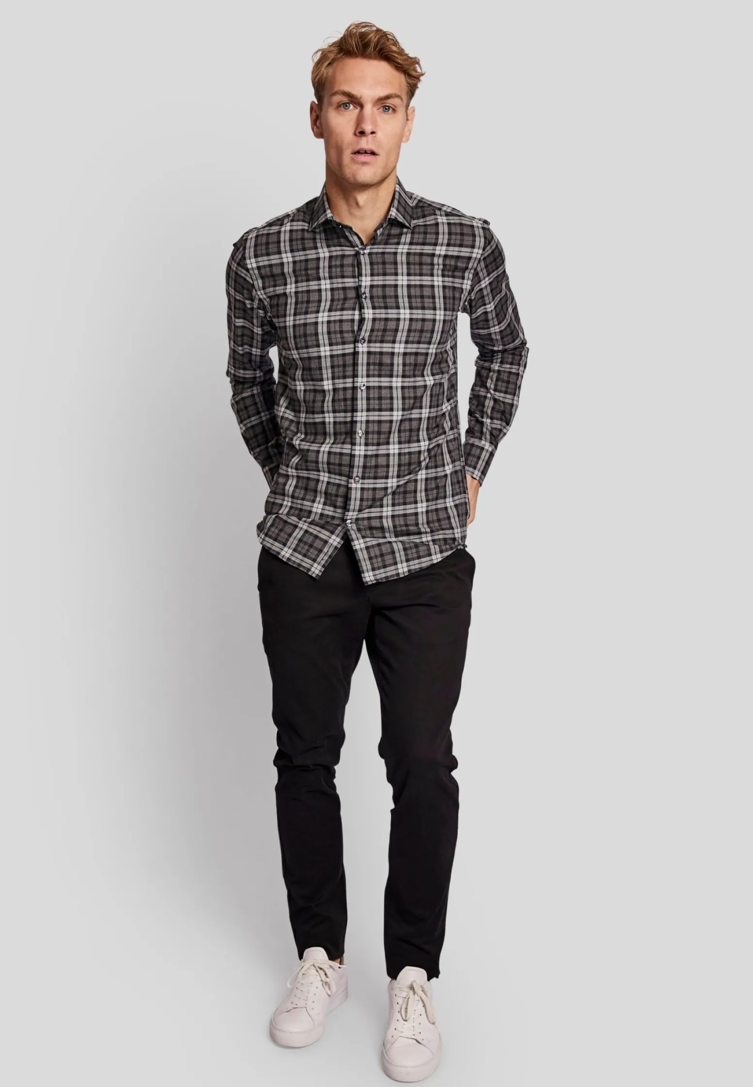 bs_iwobi_modern_fit_skjor_2.webp BS Iwobi modern fit Skjorta - Dark Grey