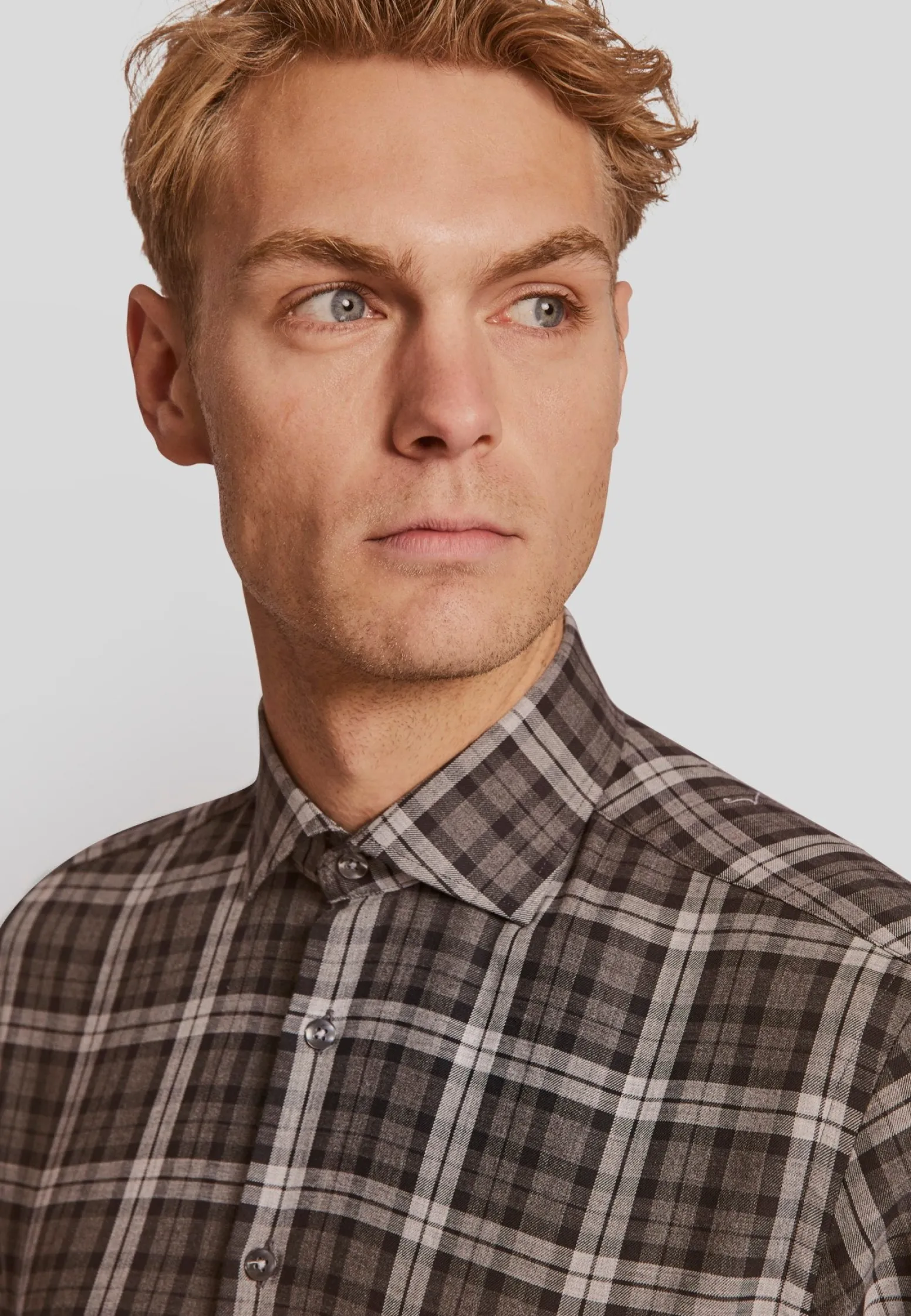 bs_iwobi_modern_fit_skjor_5.webp BS Iwobi modern fit Skjorta - Dark Grey