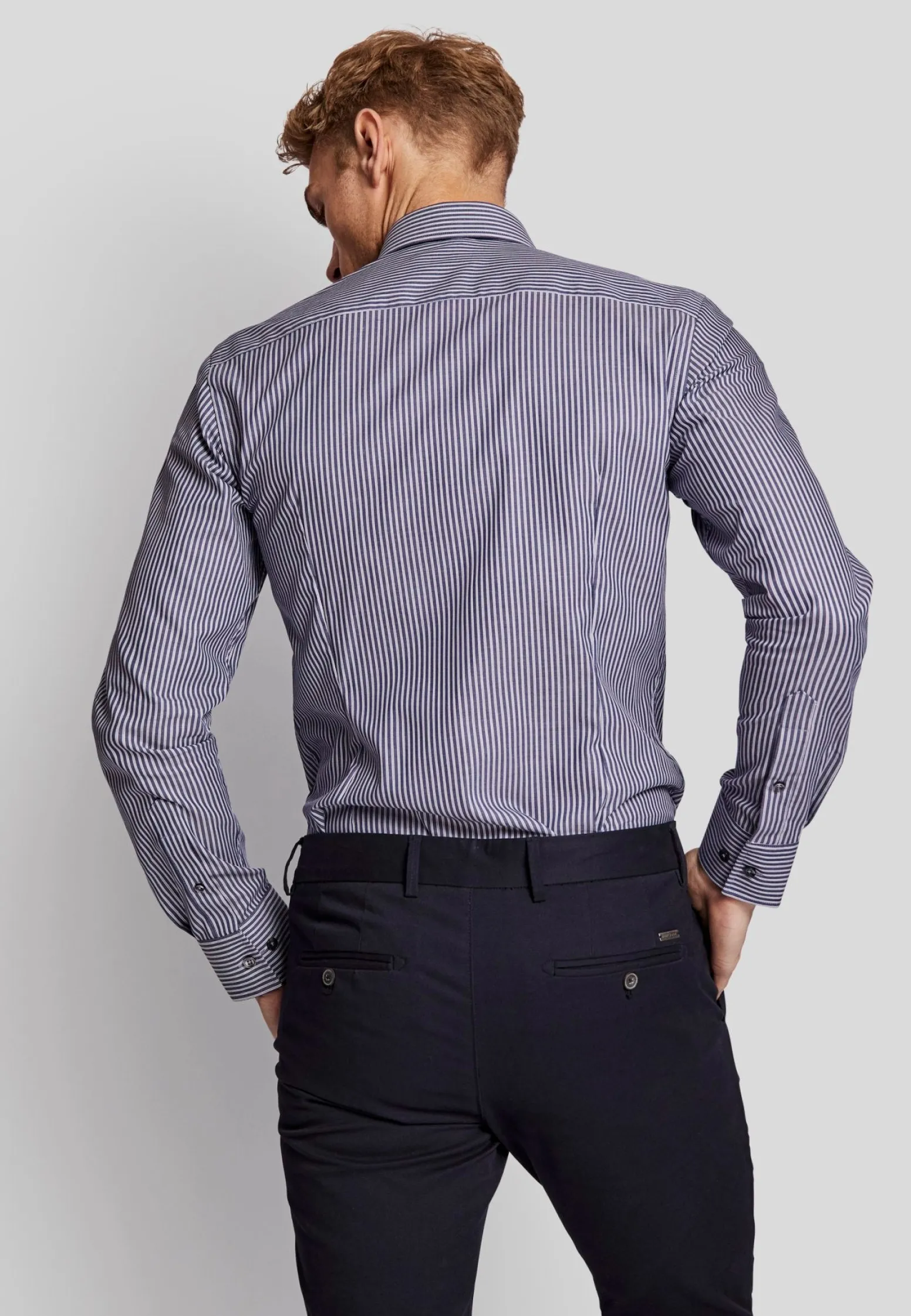 bs_jenner_slim_fit_skjort_4.webp BS Jenner slim fit Skjorta - Dark Blue/White
