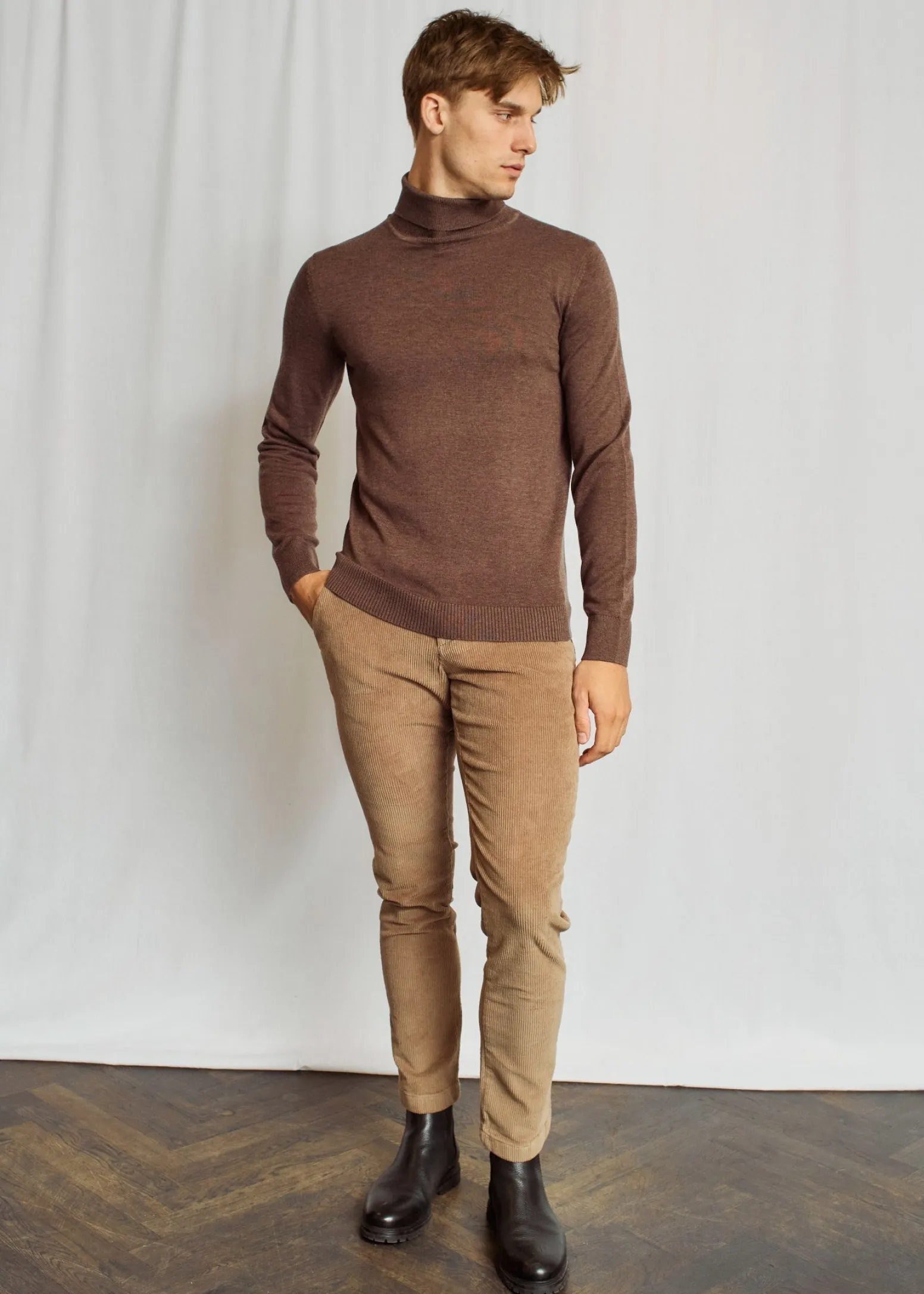 BS Saturn Regular Fit Stickat - Brown