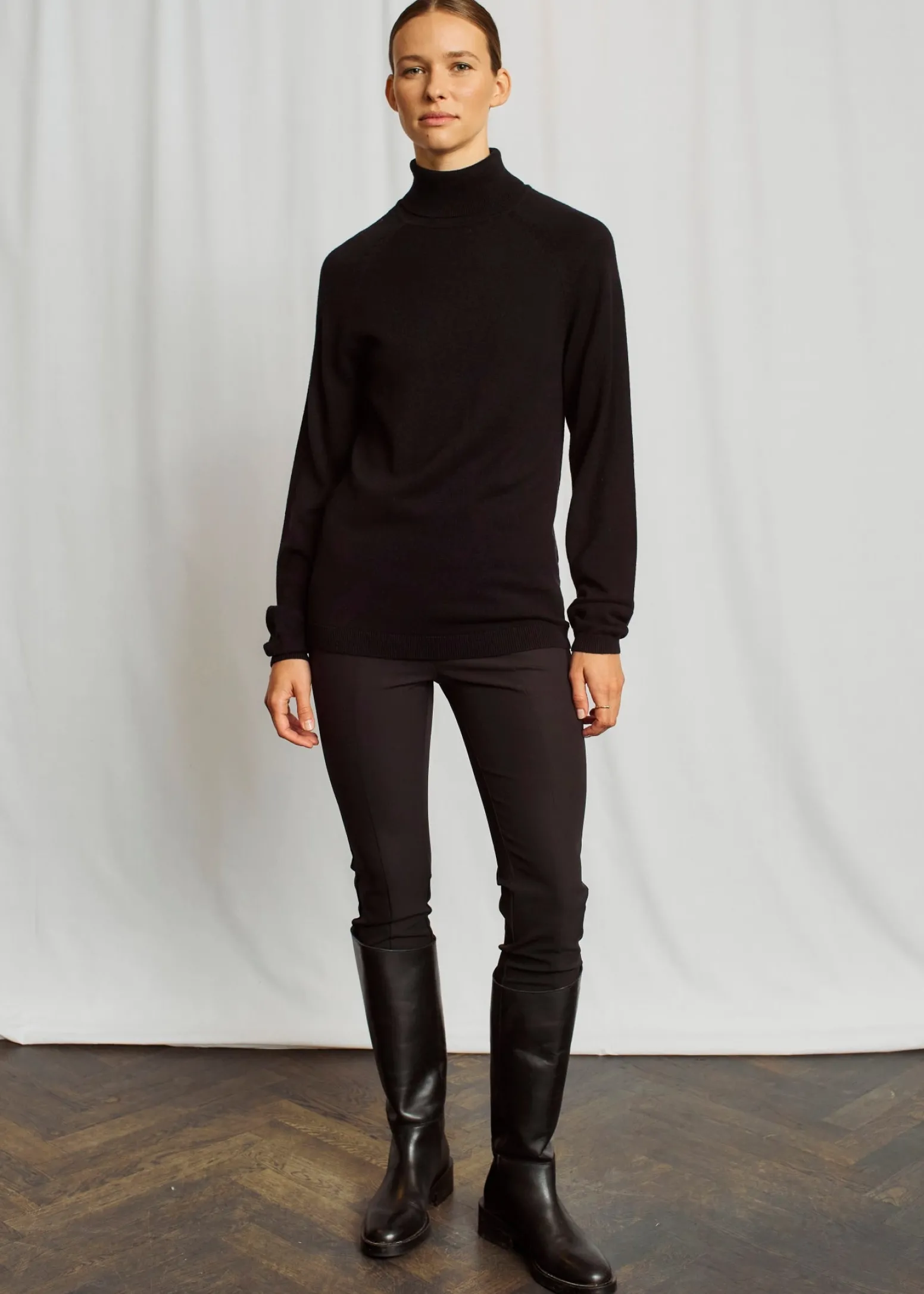 BS Valeria Regular Fit Stickat - Black